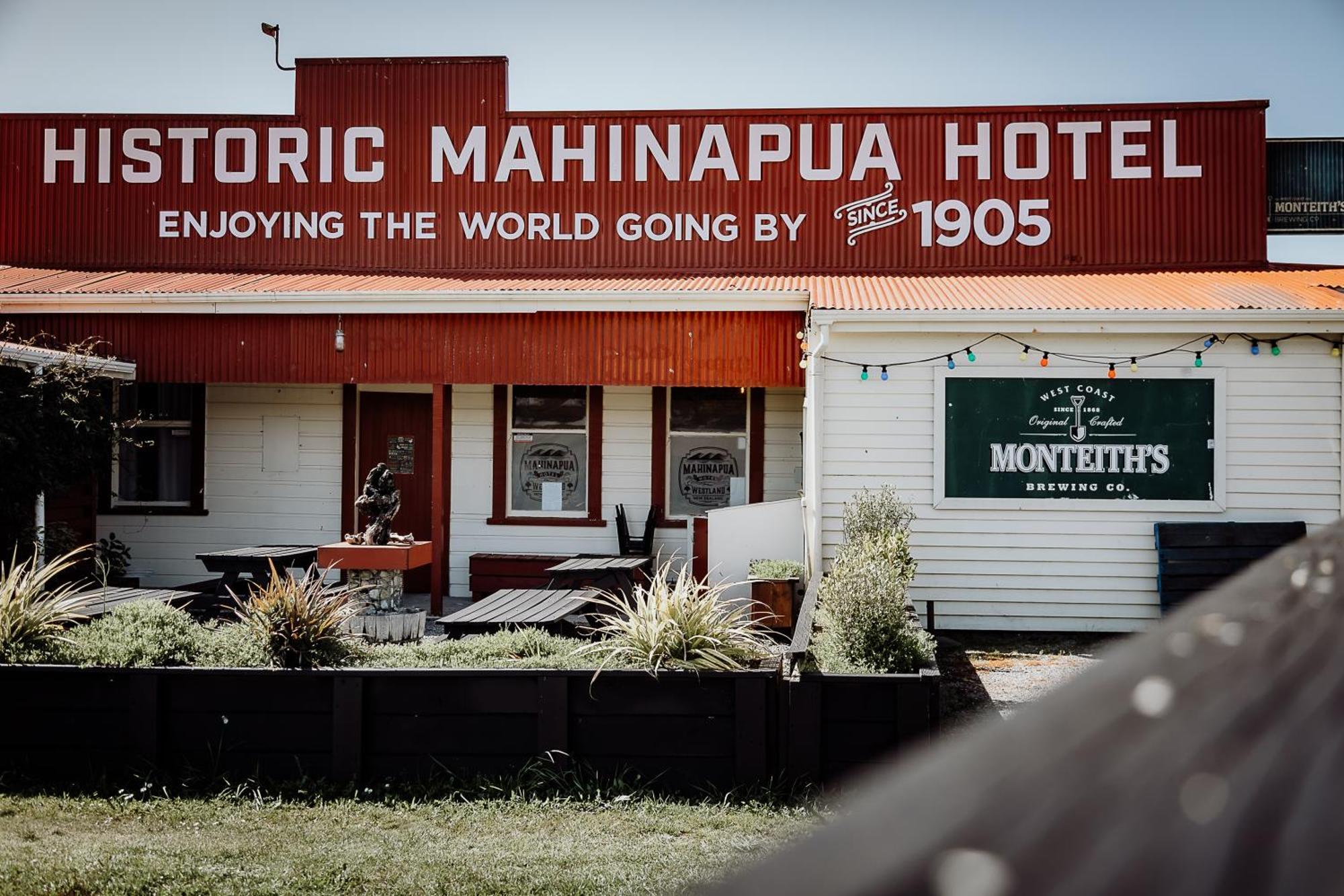 Lake Mahinapua Hotel Ruatapu Екстериор снимка